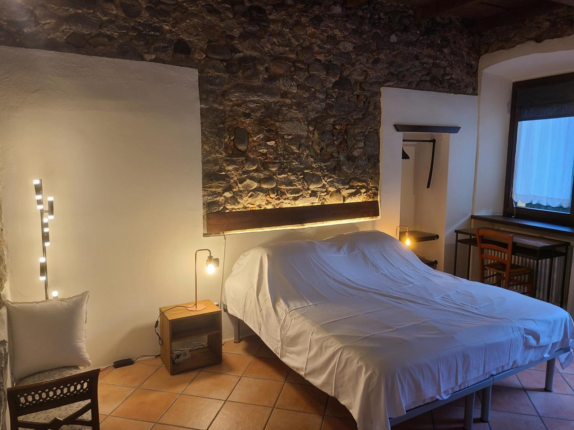 Robin'S Nest Hotel Paruzzaro Szoba fotó